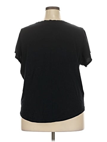 Old Navy Short Sleeve T-Shirt (view 2)