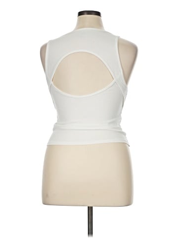 American Eagle Outfitters Tank Top (view 2)