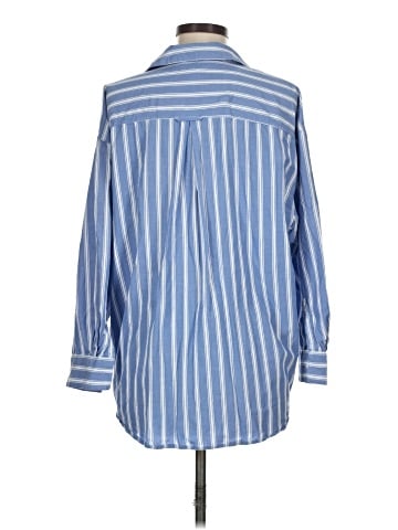 Old Navy Long Sleeve Button-Down Shirt (view 2)