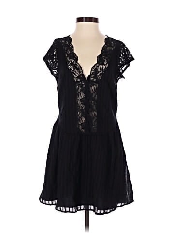 American Eagle Outfitters Casual Dress (view 1)