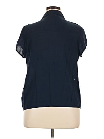 Croft & Barrow Short Sleeve Blouse (view 2)