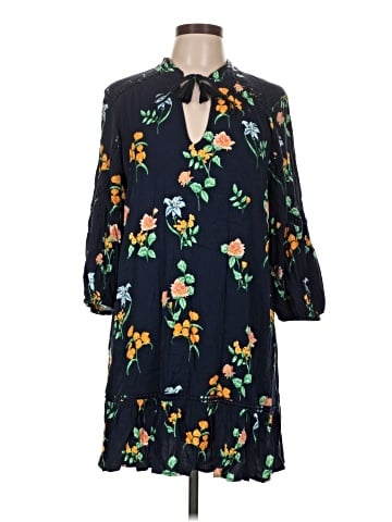 Crown & Ivy Casual Dress (view 1)