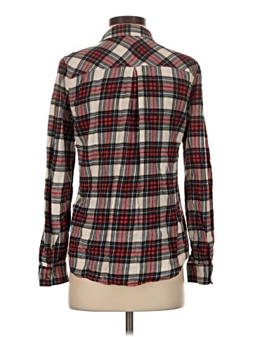 Maurices Long Sleeve Button-Down Shirt (view 2)
