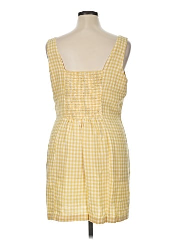 Old Navy Casual Dress (view 2)