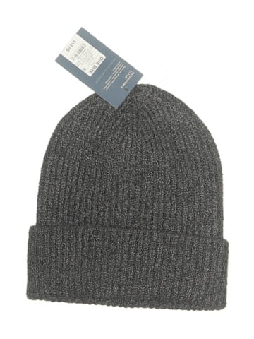 Universal Thread Beanie (view 1)