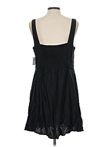 Old Navy Casual Dress (view 2)
