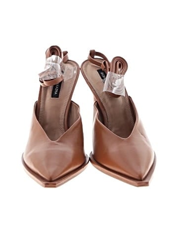BCBGMAXAZRIA Heels (view 2)