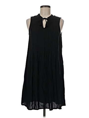 Old Navy Casual Dress (view 1)