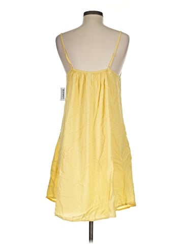 Old Navy Casual Dress (view 2)