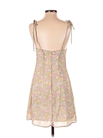 Le Lis Casual Dress (view 2)