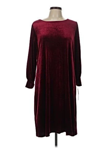 Sandra Darren Casual Dress (view 1)
