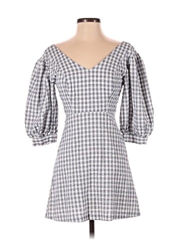 Urban Outfitters Casual Dress (view 1)