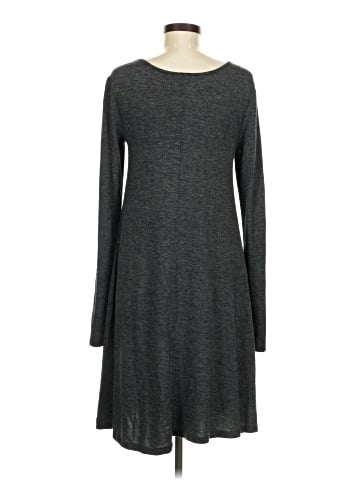 Old Navy Casual Dress (view 2)
