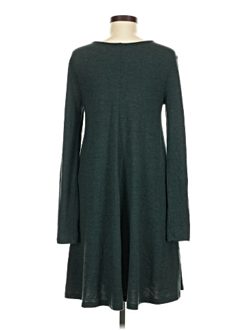 Old Navy Casual Dress (view 2)