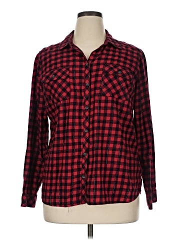 Croft & Barrow Long Sleeve Button-Down Shirt (view 1)