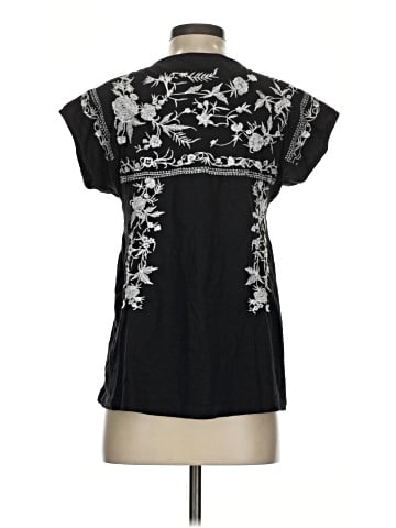 Tolani Short Sleeve Blouse (view 2)