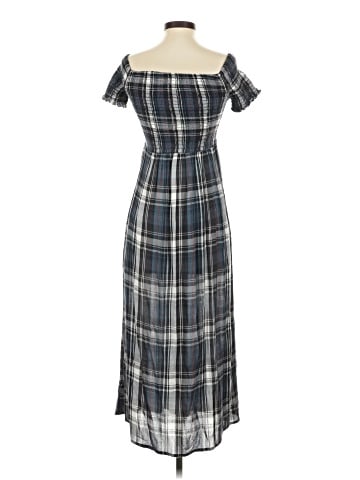 Urban Outfitters Casual Dress (view 2)