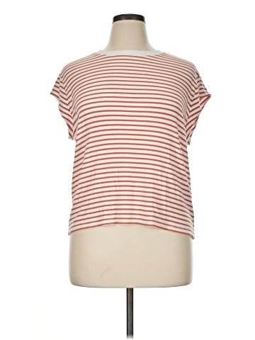 American Eagle Outfitters Short Sleeve T-Shirt (view 1)