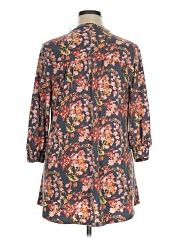 wonderly 3/4 Sleeve Blouse (view 2)