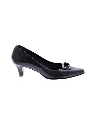 Michelle D. Heels (view 1)