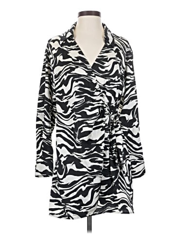 H&M Casual Dress (view 1)