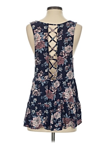 American Eagle Outfitters Sleeveless Blouse (view 2)