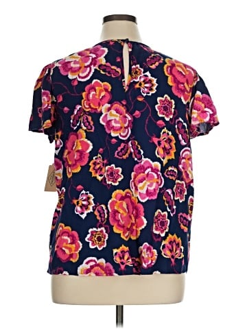 St. John's Bay Short Sleeve Blouse (view 2)