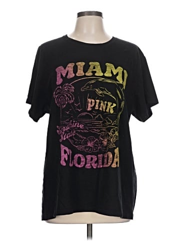 Victoria's Secret Pink Short Sleeve T-Shirt (view 1)