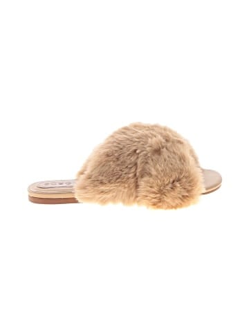 BCBGMAXAZRIA Sandals (view 1)