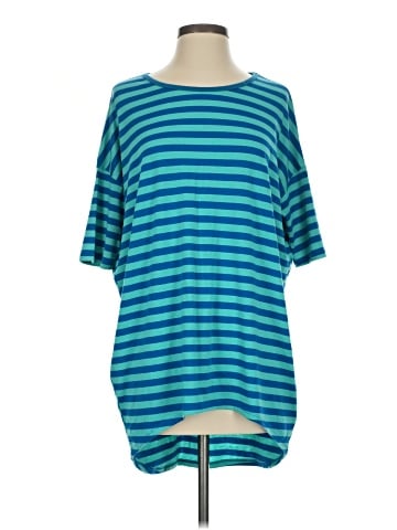 Lularoe 3/4 Sleeve T-Shirt (view 1)