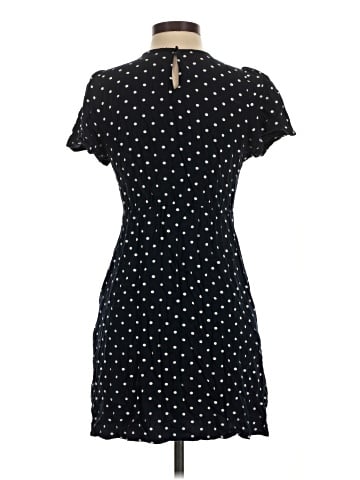 Old Navy Casual Dress (view 2)