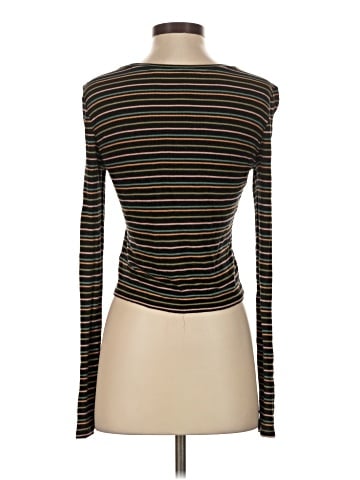 American Eagle Outfitters Long Sleeve T-Shirt (view 2)