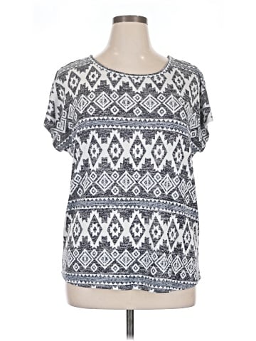 Absolutely Famous Short Sleeve Top (view 1)