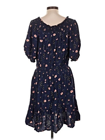Old Navy Casual Dress (view 2)