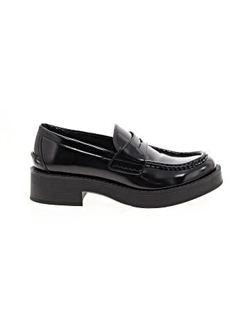 Zara Flats (view 1)