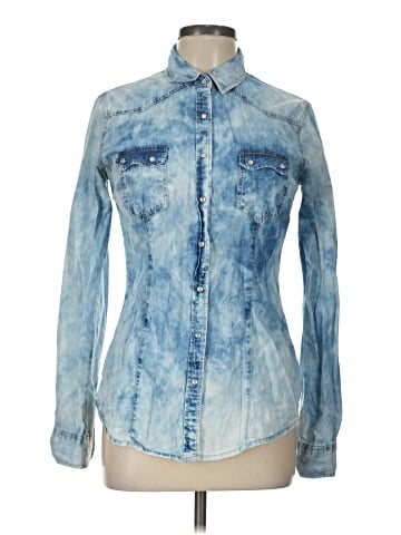Forever 21 Long Sleeve Button-Down Shirt (view 1)