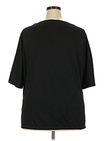 Dokotoo 3/4 Sleeve T-Shirt (view 2)
