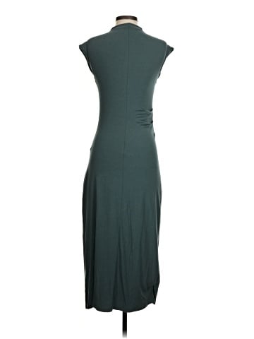 Old Navy Casual Dress (view 2)