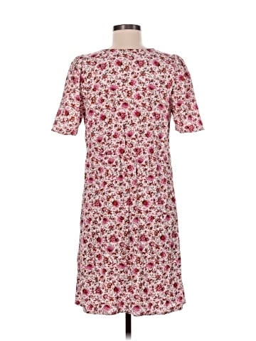 Old Navy Casual Dress (view 2)
