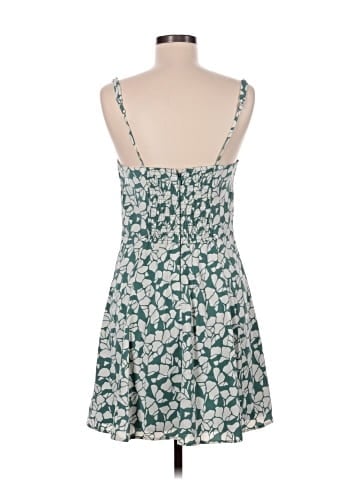 Abercrombie & Fitch Casual Dress (view 2)