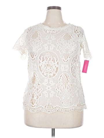 Xhilaration Short Sleeve Top (view 1)