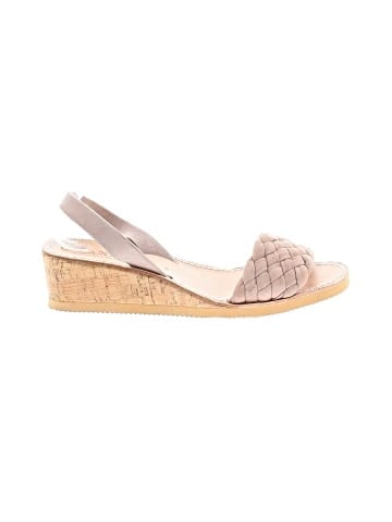 Calaxini Wedges (view 1)