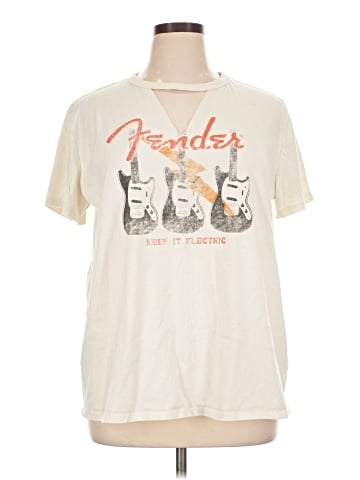 Fender Short Sleeve T-Shirt (view 1)