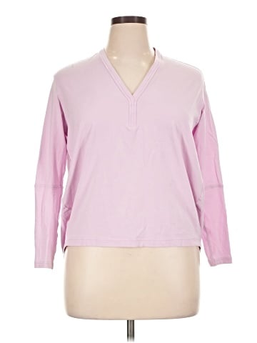 Lululemon Athletica 3/4 Sleeve T-Shirt (view 1)