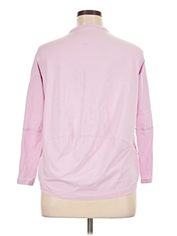 Lululemon Athletica 3/4 Sleeve T-Shirt (view 2)