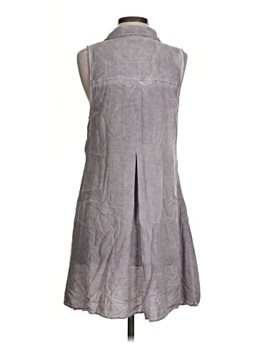 Umgee Sleeveless Button-Down Shirt (view 2)