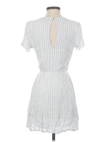 Abercrombie & Fitch Casual Dress (view 2)