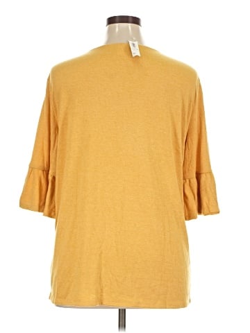 Old Navy 3/4 Sleeve T-Shirt (view 2)
