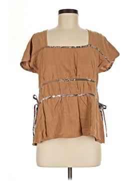 Hem & Thread Short Sleeve Blouse