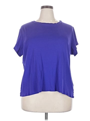 Liz Claiborne Short Sleeve T-Shirt (view 1)